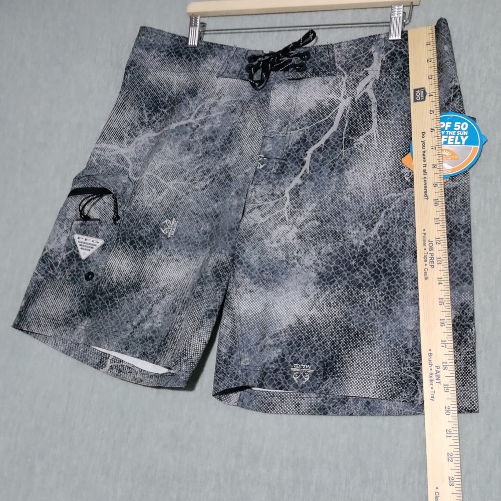 Columbia PFG Offshore II Board Shorts Mens 38 Realtree Mako Gray Black 9" Inseam - Picture 10 of 12